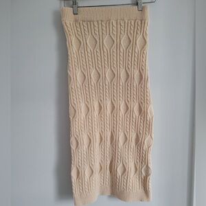 Cable knit pencil knit skirt